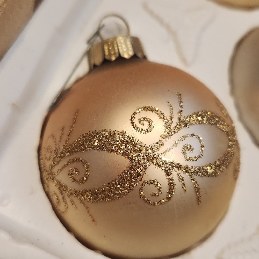 10 Vintage Austrian Glass Christmas Ornaments - Picture 4 of 10